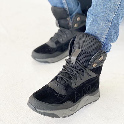 ЧОЛОВІЧІ ЧЕРЕВИКИ