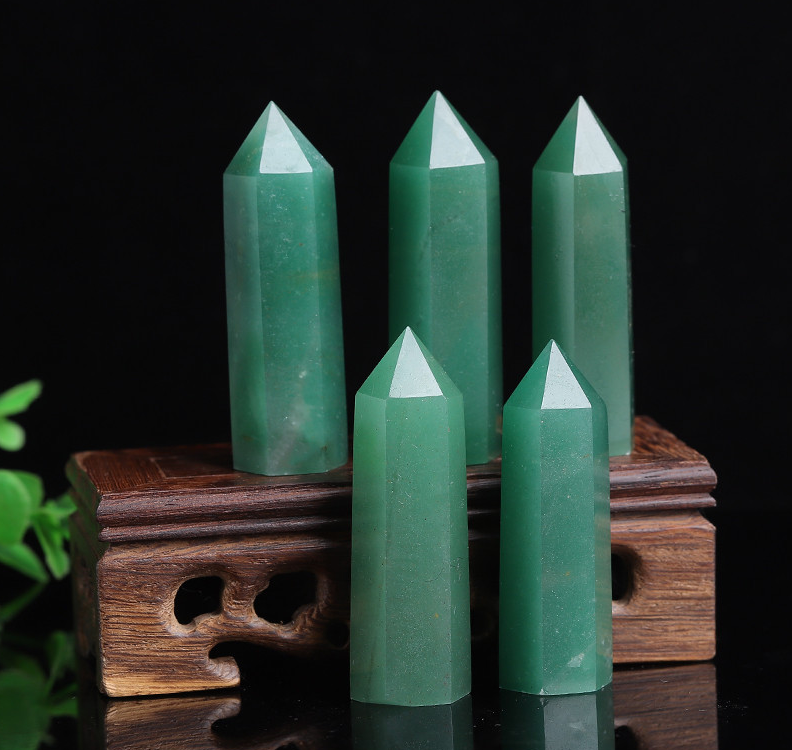 Обеліск Зелений авантюрин, стовпчик з натурального мінералу, вага 40-70 г, висота 7-8 см, кристал авантюрин, фото 1