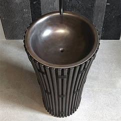 Напольный умывальник Antonio Lupi Ramses 2 из нержавеющей стали AISI 316. Слив в пол. В комплекте с сифоном и гибким шлангом. Размеры Ø 49,5 x В 85,5 см. Древесина Мока Эш.