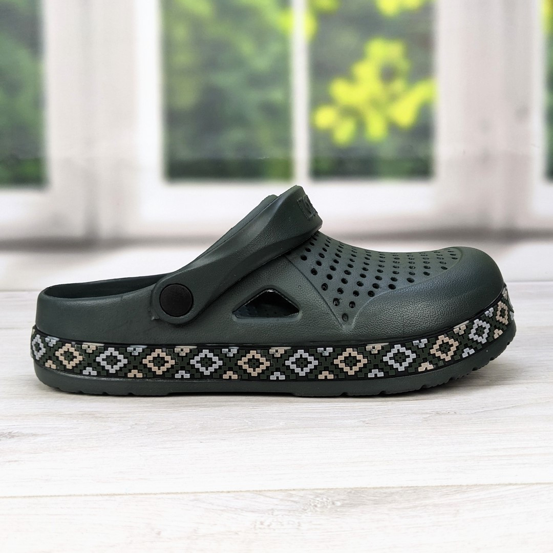 Чоловічі сабо крокси хакі з візерунком Вишиванка Dago Style 3214_2