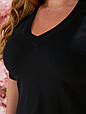Базова жіноча футболка великого розміру V-виріз чорна (50-68), фото 6