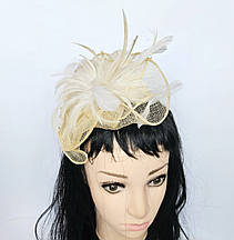 Капелюх бежевий Пір'ятко/жіноча святкова вуалетка, фото 4