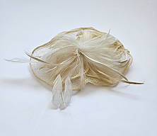 Капелюх бежевий Пір'ятко/жіноча святкова вуалетка, фото 3