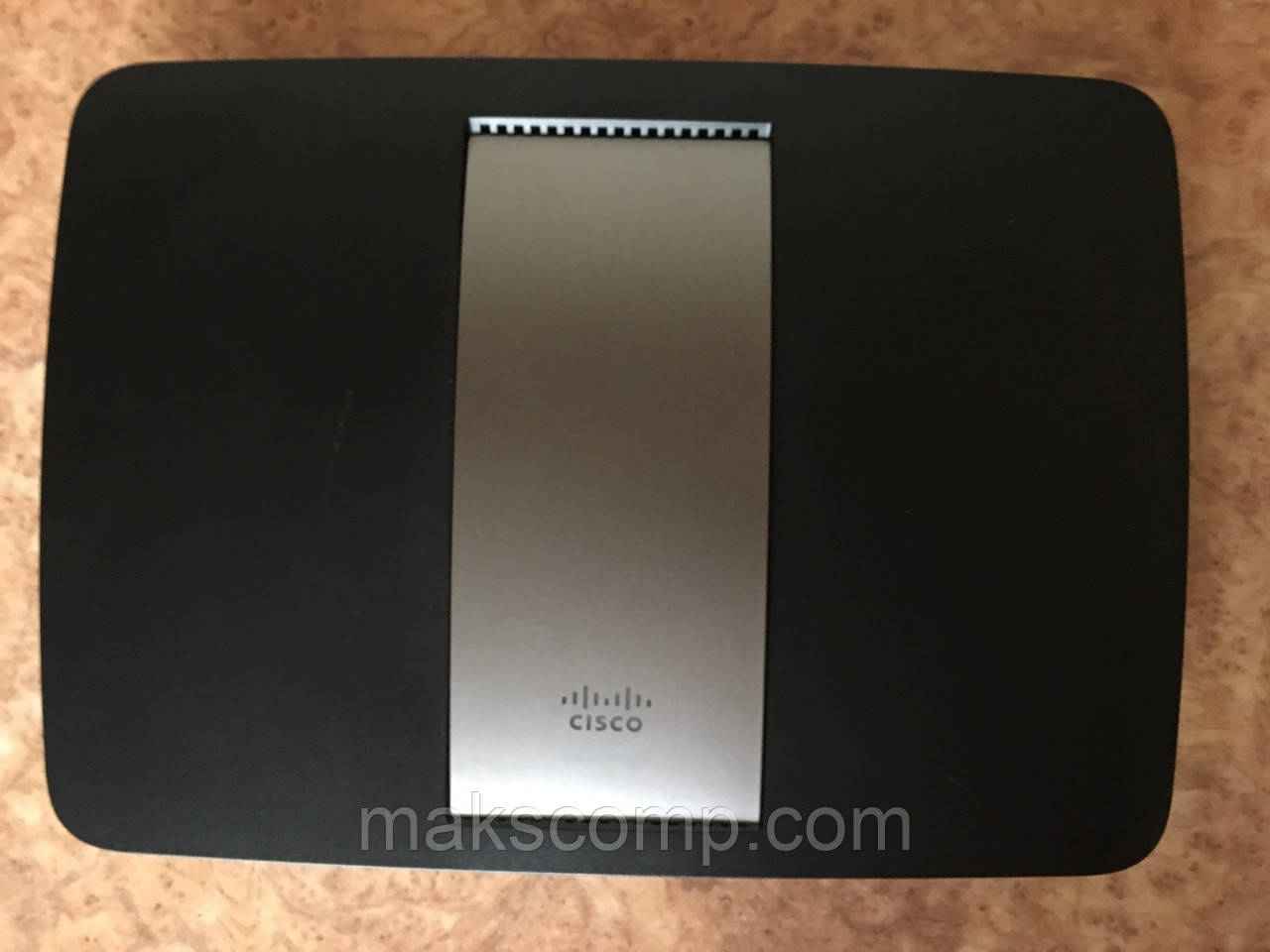Linksys EA6500 Dual-Band 2.4 и 5 ГГц, 2 usb