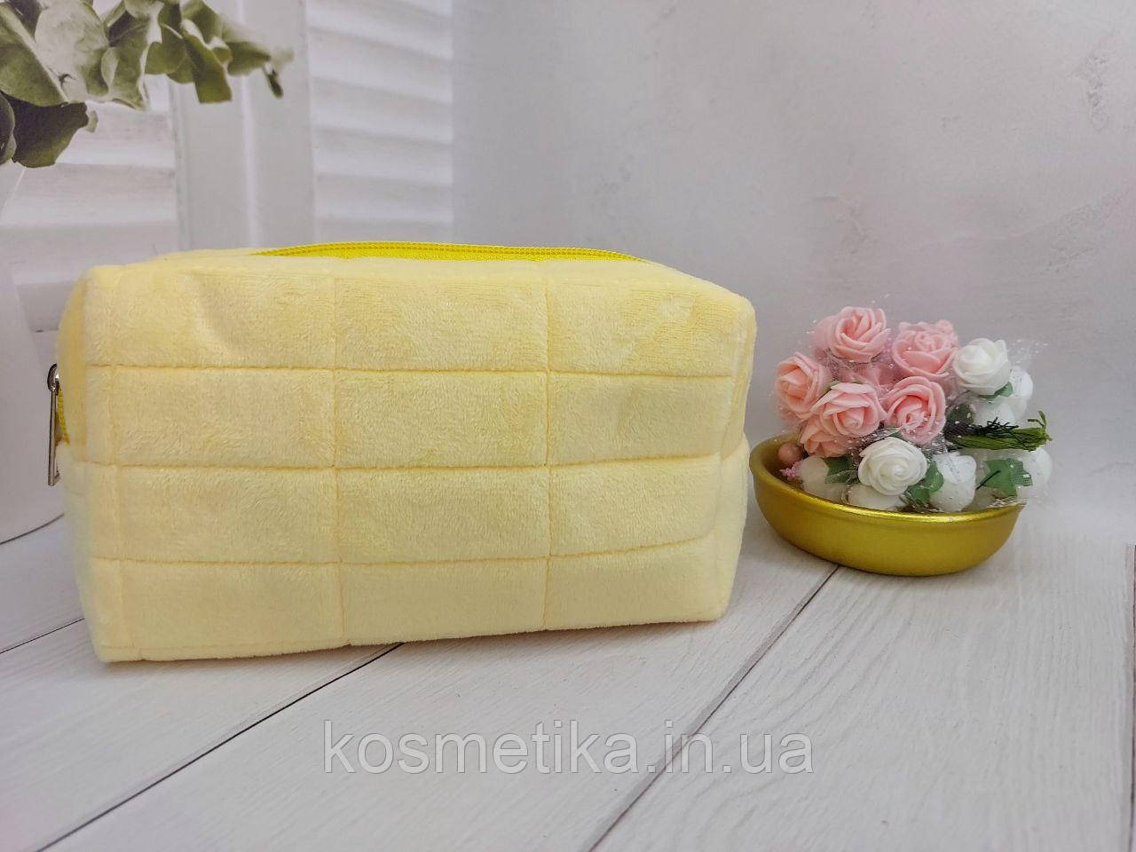 Косметичка плюшева (жовта)