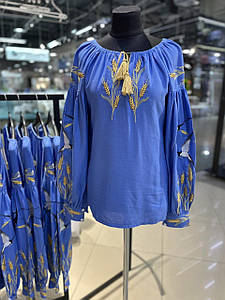 Лляна вишиванка жіноча колос сині з ластівками, Жіноча блузка на довгий рукав синього кольору