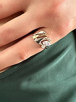 💍 Срібна каблучка «Золоте сяйво» з білим кубічним цирконієм