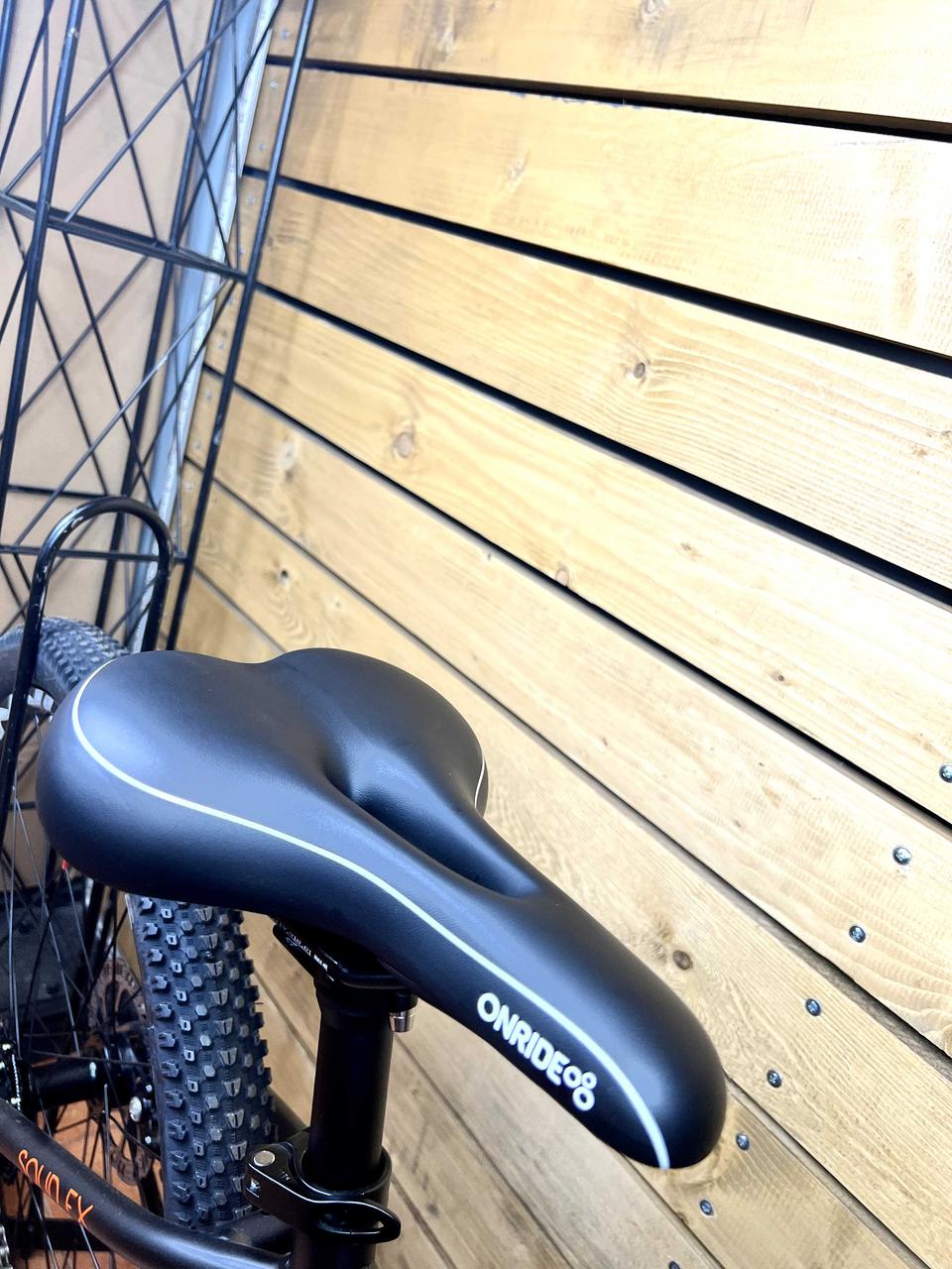 Сідло для велосипеда ONRIDE Sofa Gel чоловіче сталеві рамки чорне 285x190мм