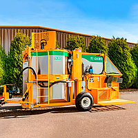 Причіпний ягодозбиральний комбайн Oxbo 930