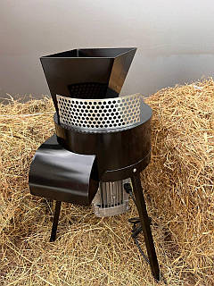 Сінорізка Bizon S1 (2,5 кВт, 220 В, 30 кг/год)