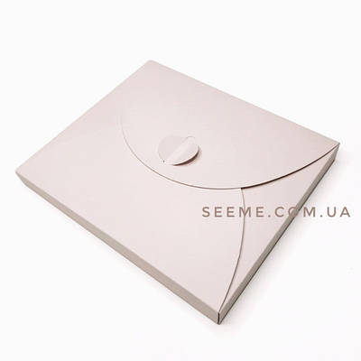 Коробка-конверт 150х130х15 мм, колір нюд