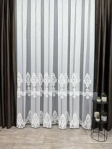 Тюль на бамбуковій основі з красивою вишивкою. Колір: молочний