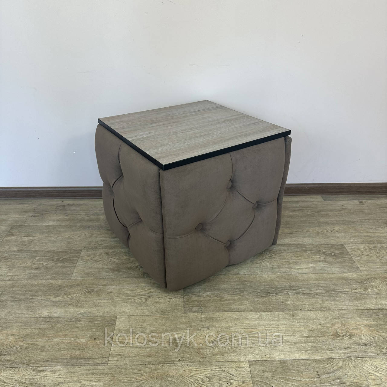 Пуф-трансформер 5в1 зі столиком каретна стяжка Білий каркас вибір Дуб платиновий (2), Коричнева тканина (1)