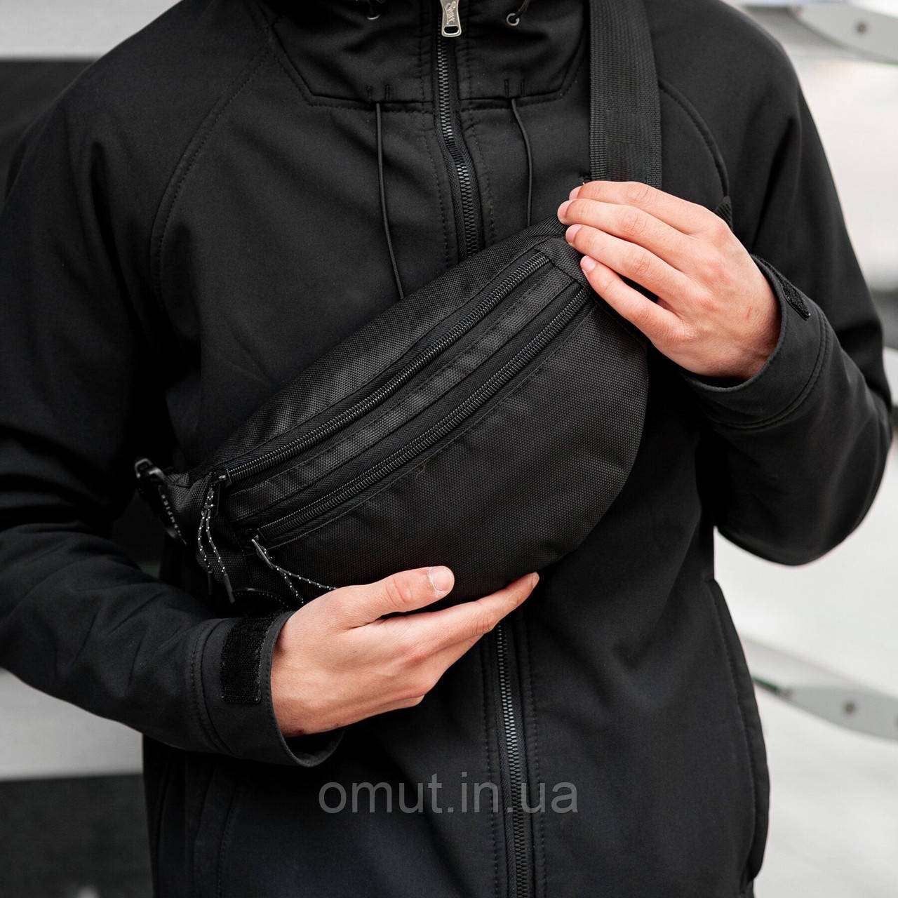 Поясна сумка (бананка) Saturn через плече чорна тканинна вместительная, фото 1