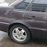 Накладки на арки (4 шт, чорні) для Volkswagen Passat B4 1993-1996 рр, фото 4