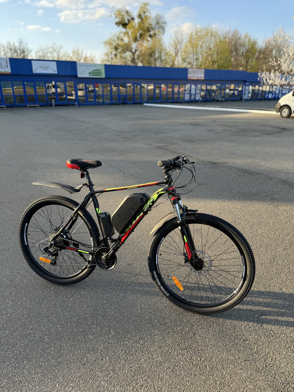 Електровелосипед E-Titan 27.5" Arena 19" рама 500Вт 48в 15Ah запас ходу 55 км на зріст 175 см LSD-Display