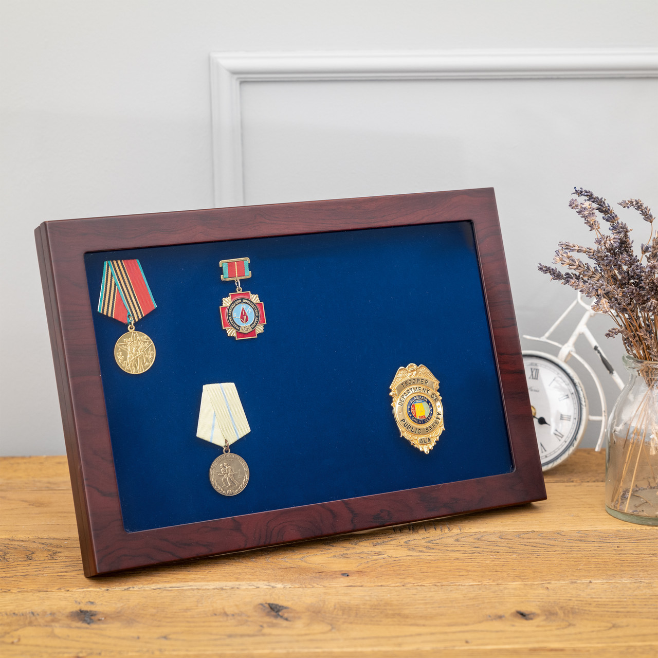 Вітрина для нагород Leuchtturm з дерева, MILITARIA