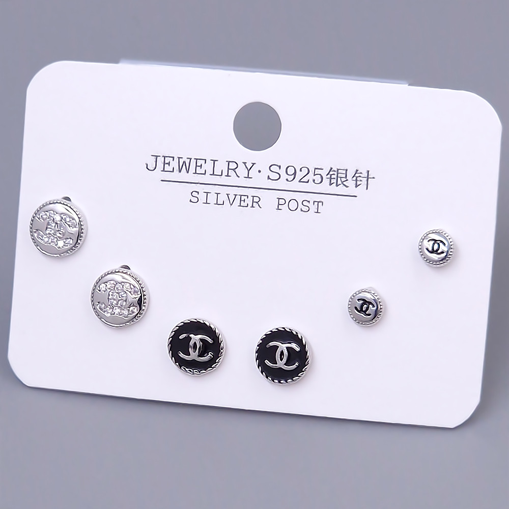 Набір із 3-х пар сережок-гвоздиків FJ. Родій. Камені: білий циркон