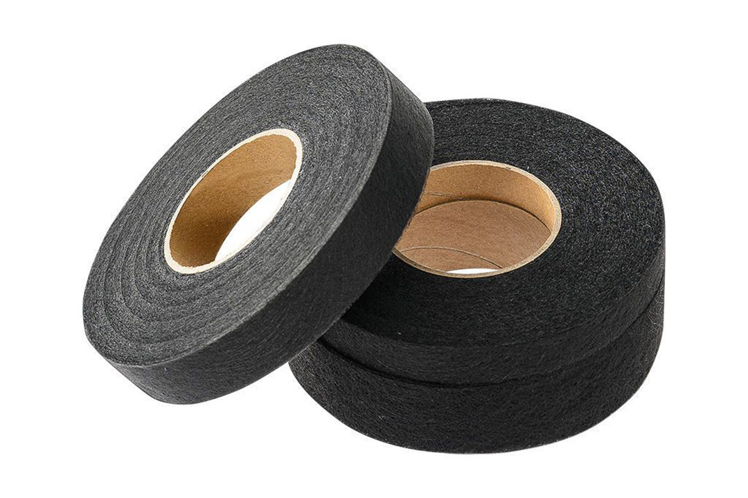 Флізелін клейовий чорний, 2.5 см, котушка 100 м, фото 1