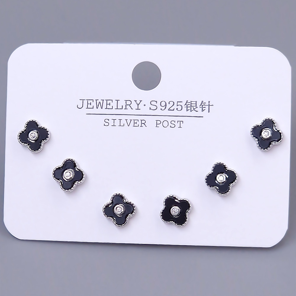 Набір із 3-х пар сережок-гвоздиків FJ. Родій. Камені: білий циркон