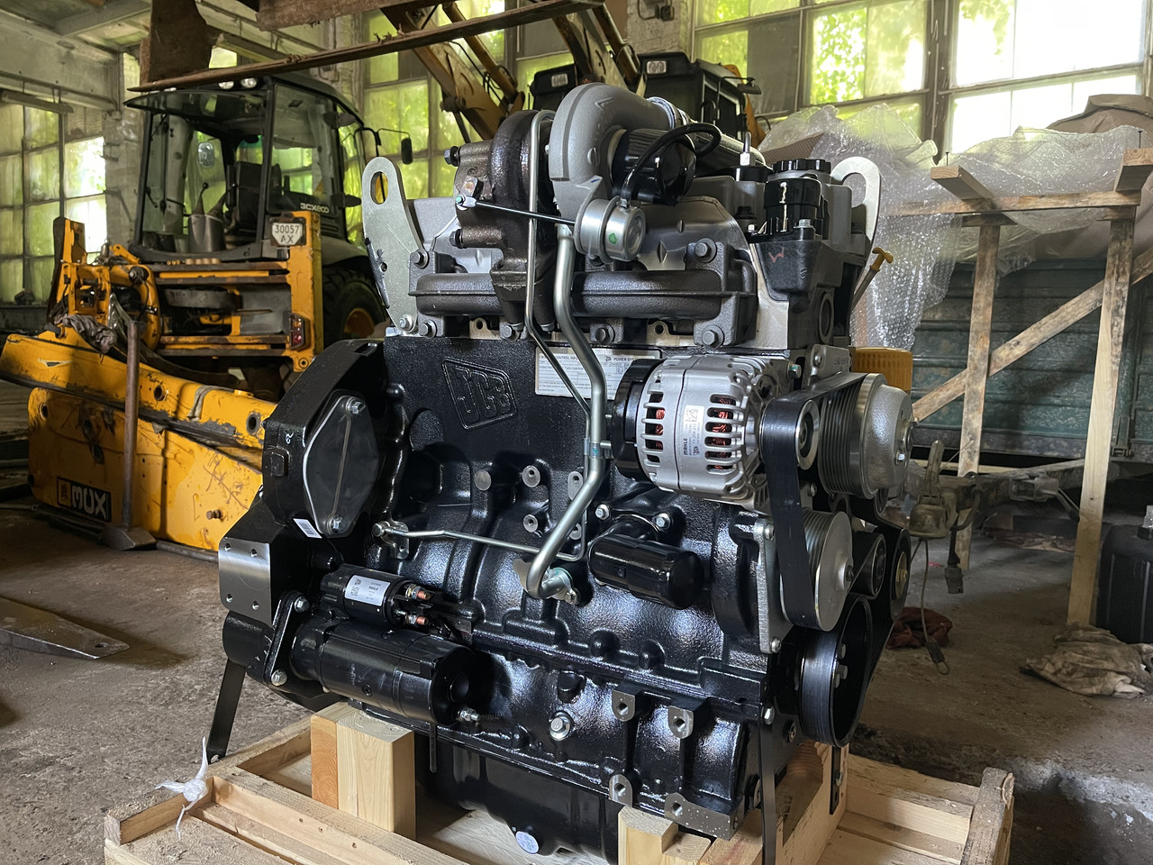 Двигун у зборі (перший комплектності) 74 KW на JCB номер 320/40607