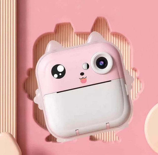 Дитячий моментальний фотоапарат