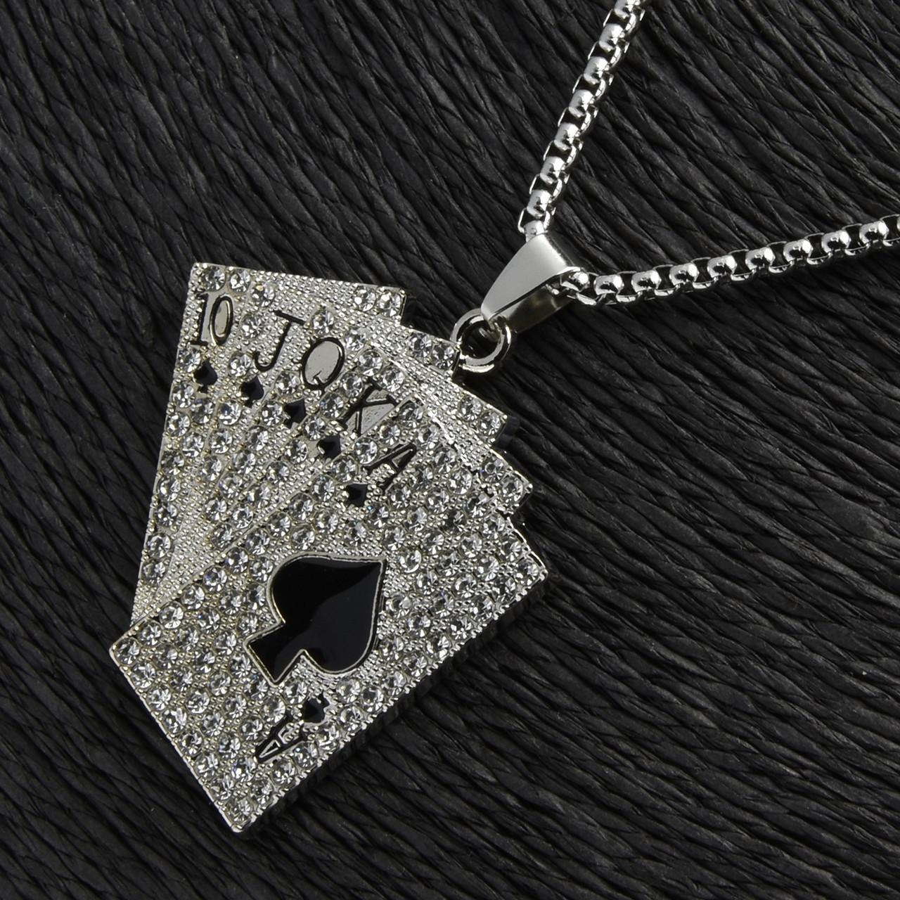 Ланцюг із кулоном мапи покер у каменях сріблястого кольору Stainless Steel розмір 50х40 мм розмір ланцюга 70 см 3 мм