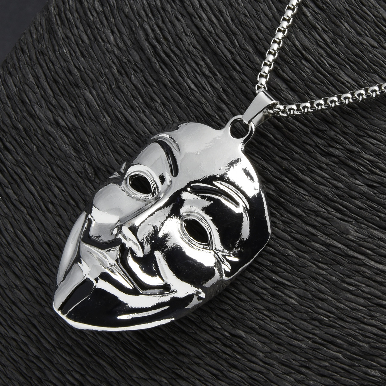 Ланцюг із кулоном велика маска Анонімус сріблястого кольору Stainless Steel розмір 65х40 мм розмір ланцюга 70 см 3 мм