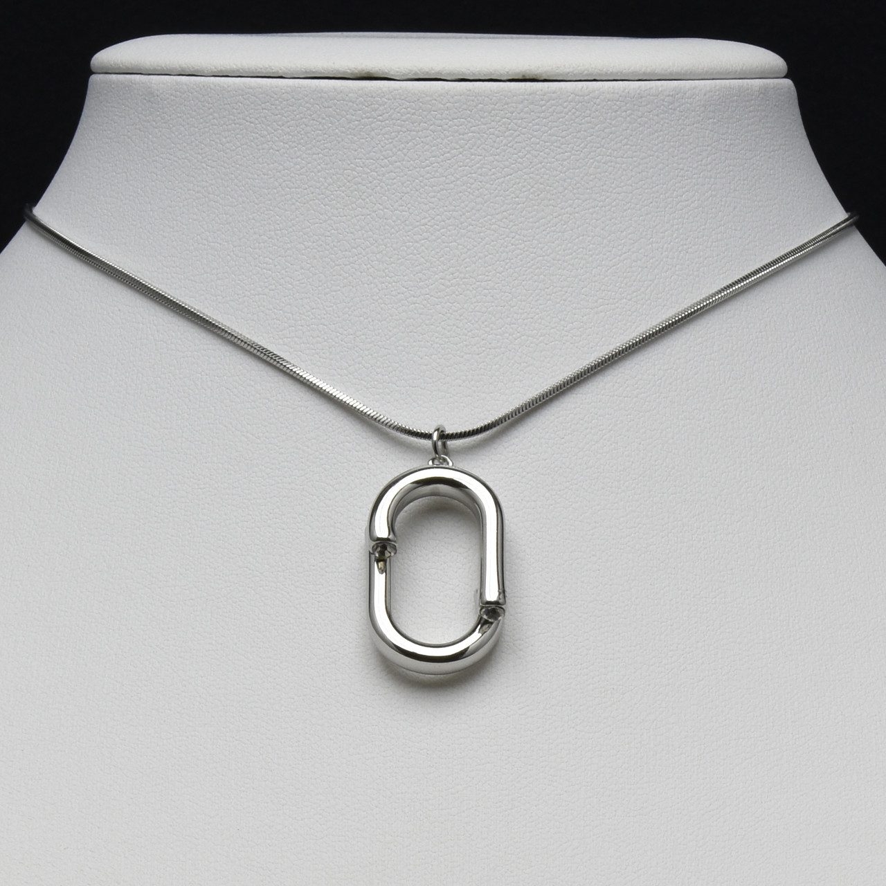 Ланцюжок колір срібло сталь 316 L кулон овальний з кристалами 28х18 мм ланцюг снейк довжин 70 см тлщн 1 мм