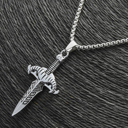 Ланцюг із кулоном кинджал із візерунками сріблястого кольору Stainless Steel розмір 50х20 мм розмір ланцюга 70 см 3 мм, фото 2