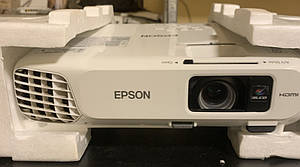 EPSON プロジェクター　EB-1775W エプソン EPSON 液晶プロジェクター EB-1775W 使用190時間以下