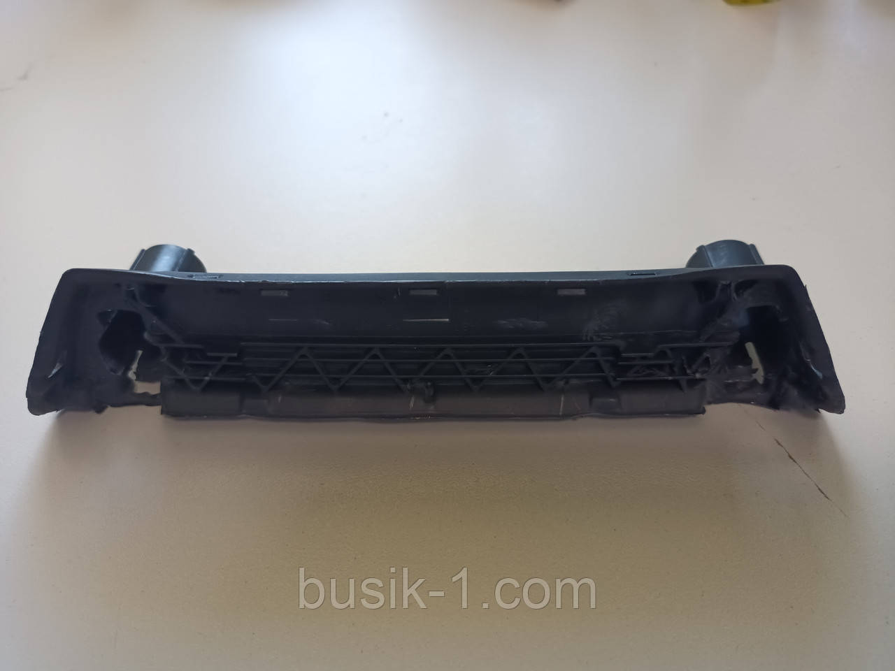 Накладка ручки передніх дверей внутрішня VW T5 03 — Нижня частина, 2 сидіння праворуч, фото 1