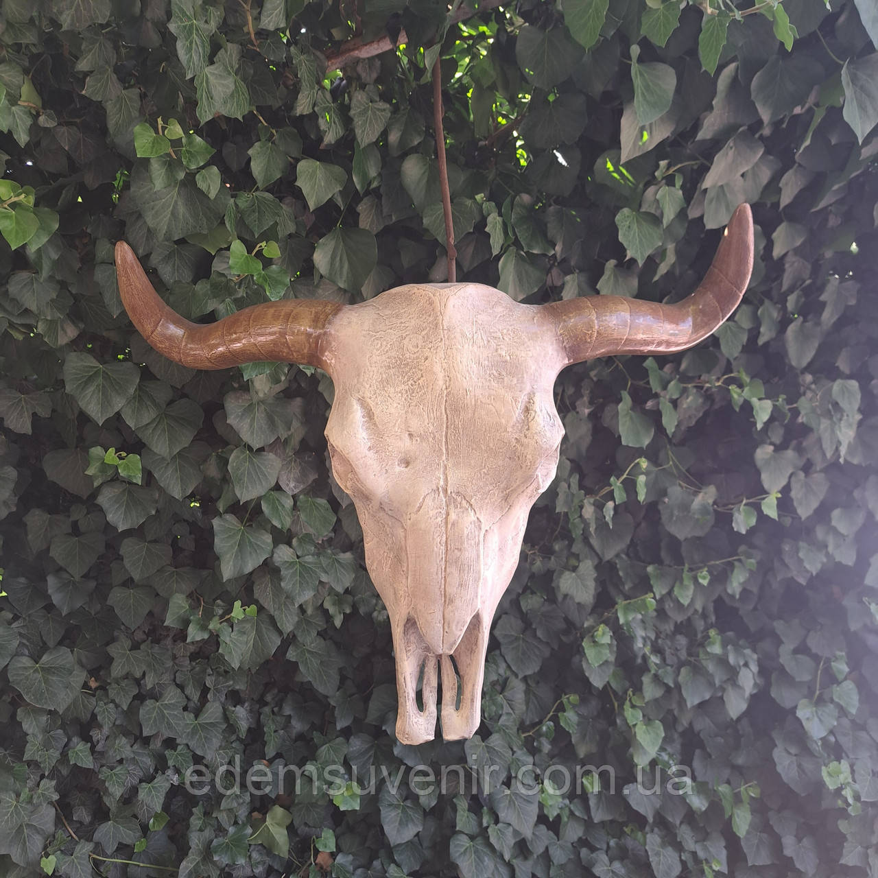 Садова фігура Череп бика