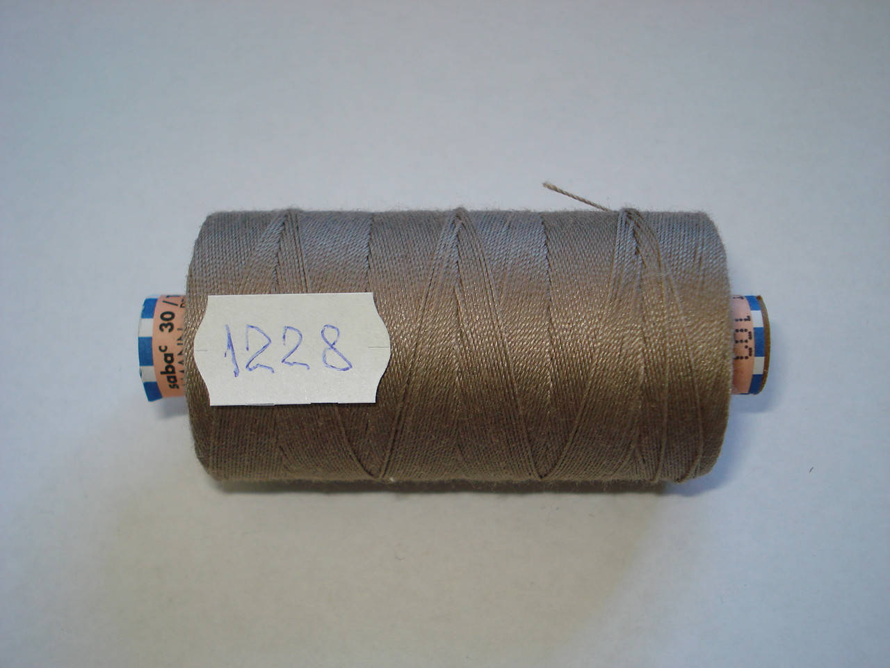 

Нитка AMANN Saba c №30 300м.col 1228 кофе с молоком (шт.)