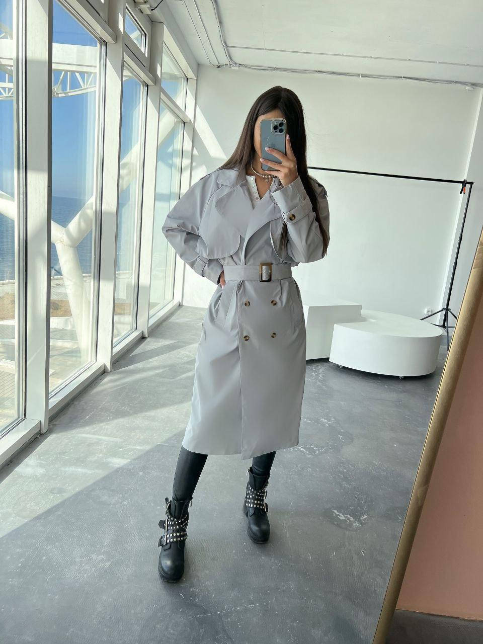 

Женский тренч на пуговицах с регулируемым поясом, в размере 42-48, бежевый и серый Серый