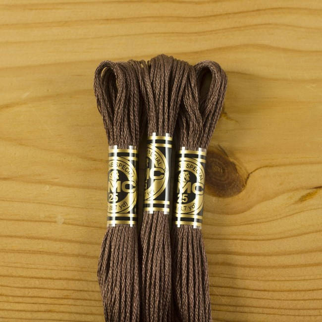 

Нитки мулине DMC 779 (Франция)