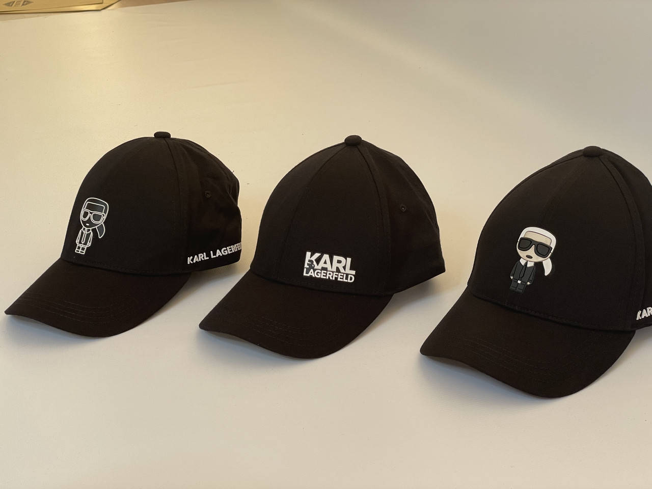 

Кепка Karl Lagerfeld Бейсболка Karl Lagerfeld