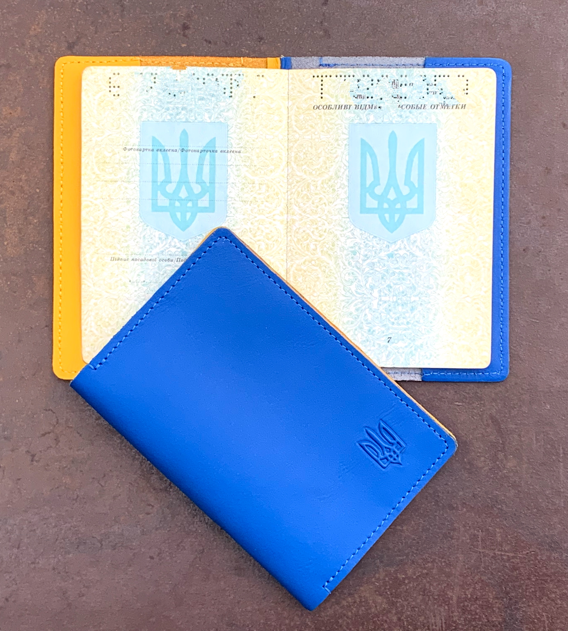 

Кожаная обложка на паспорт тризуб герб Украины патриотическая, Желтый