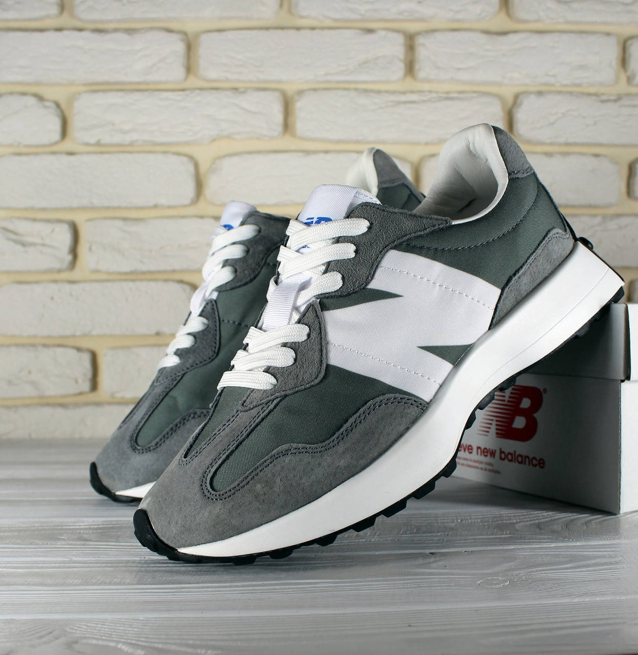 

Мужские кроссовки New Balance 327 серые 41 26 см, Серый