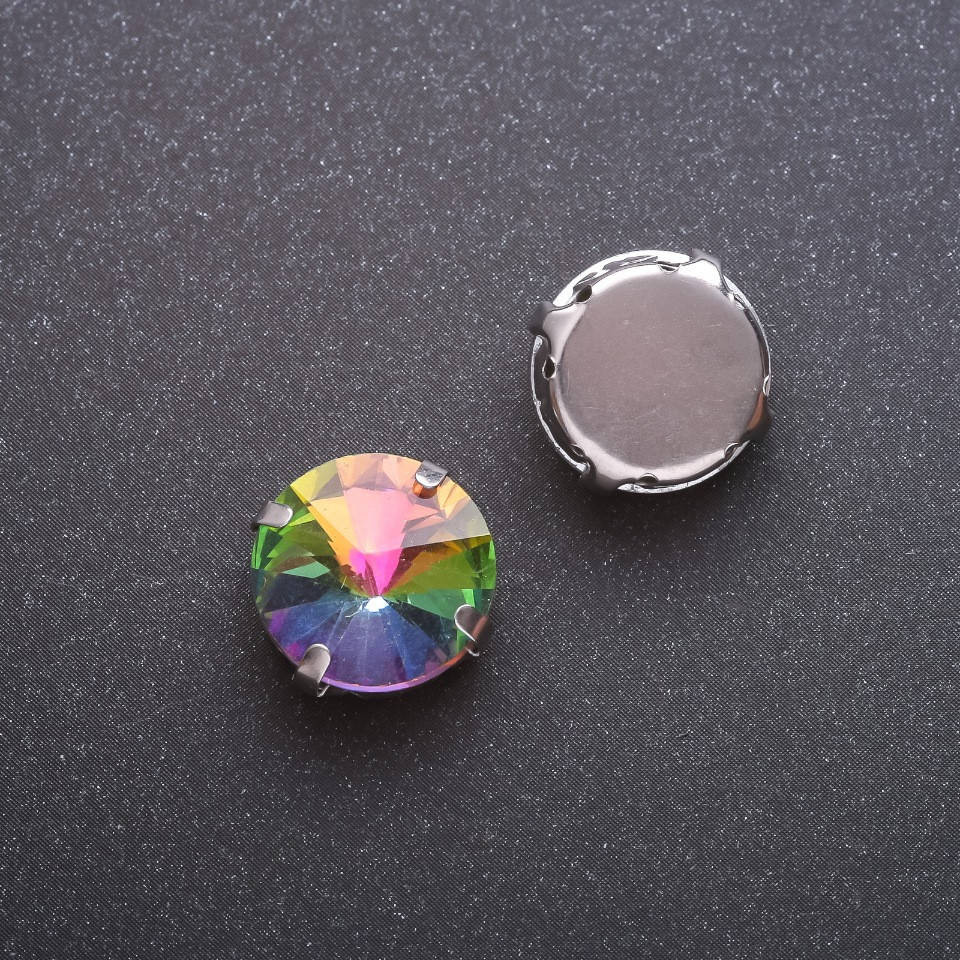 

Пришивной кристалл "риволи" в цапе круглый 13мм жёлто-зелёный