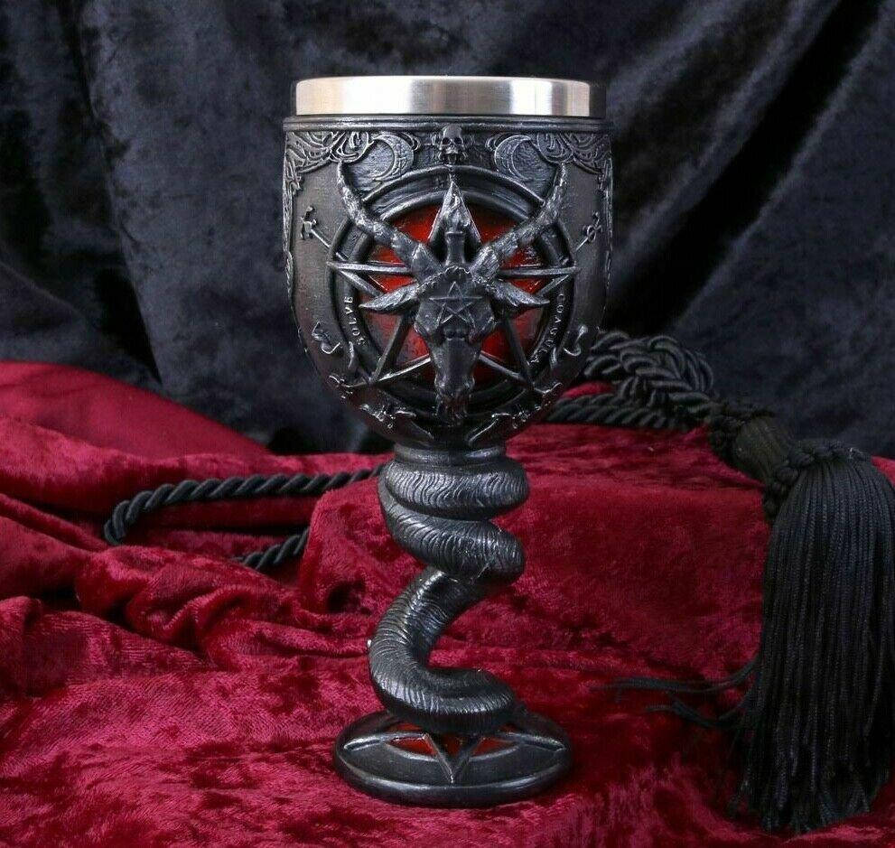 

Кубок Бафомет (Nemesis Now) . Уникальный товар!, Красный