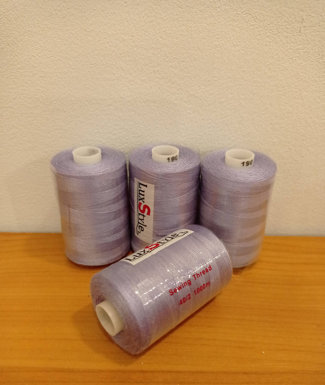 

Нитки швейные LuxStyle 40/2-1000м (100% полиэстeр) №_190, Разные цвета