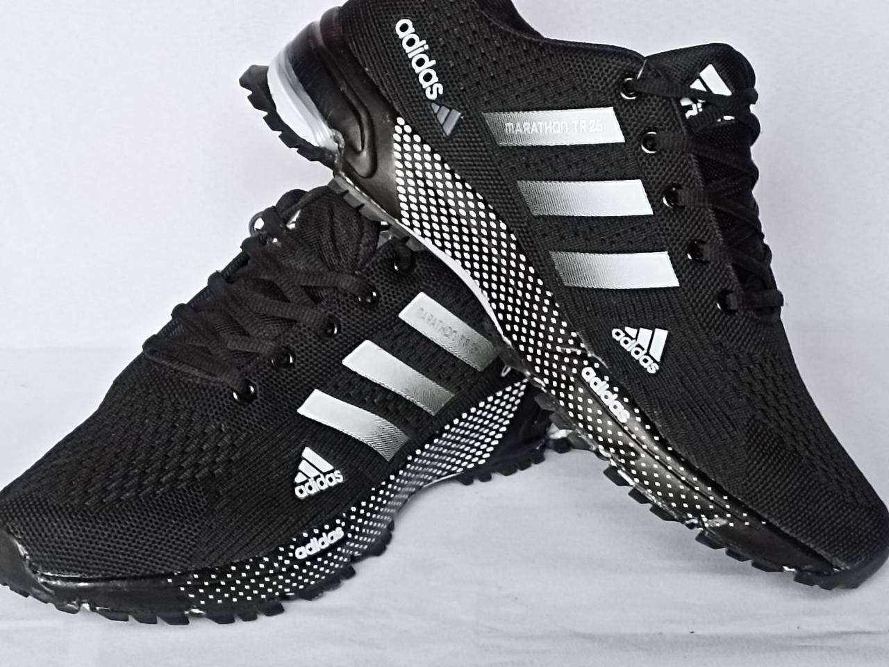 

Кроссовки мужские Adidas Maraton черные с белым текстиль, Черный