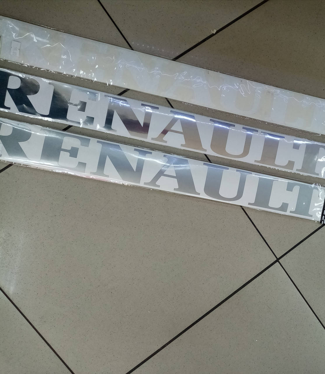 

Виниловые наклейки RENAULT 60х6 см 3 цвета, Белый