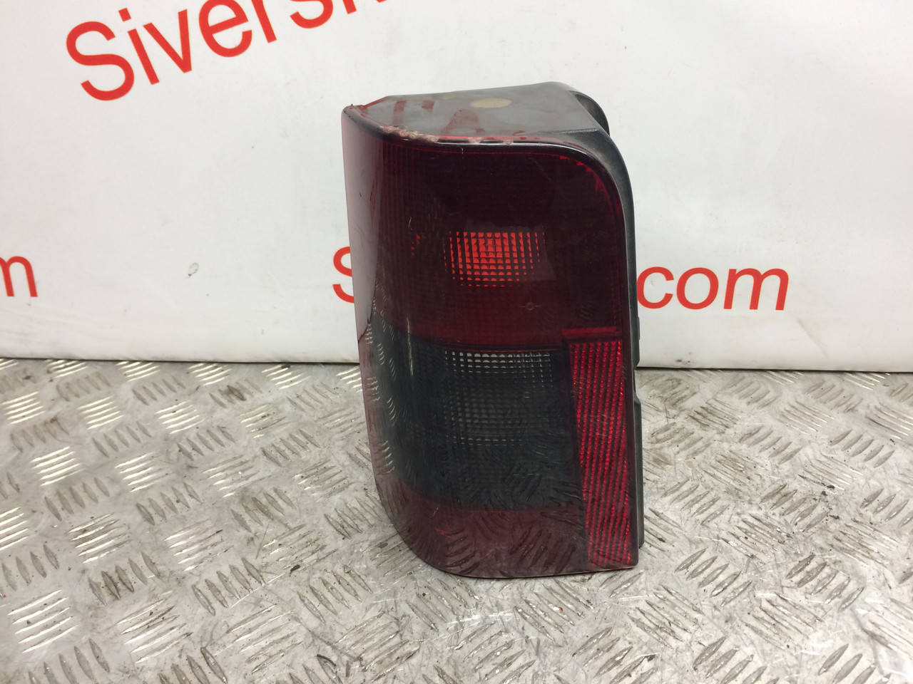 

Фонарь задний левый, стоп Citroen Berlingo, Peugeot Partner, Black, кляпа