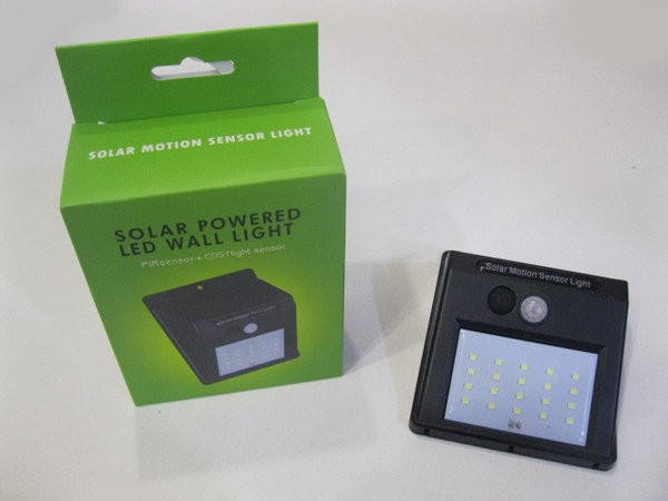 

Уличный LED фонарь на солнечной батарее с датчиком движения BL-609-30 30 диодов настенный светильник Solar