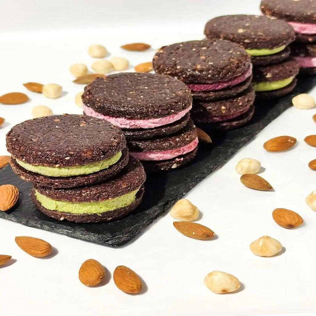 

Печиво шоколадне веганське Oreo власного виробництва Vegetaria