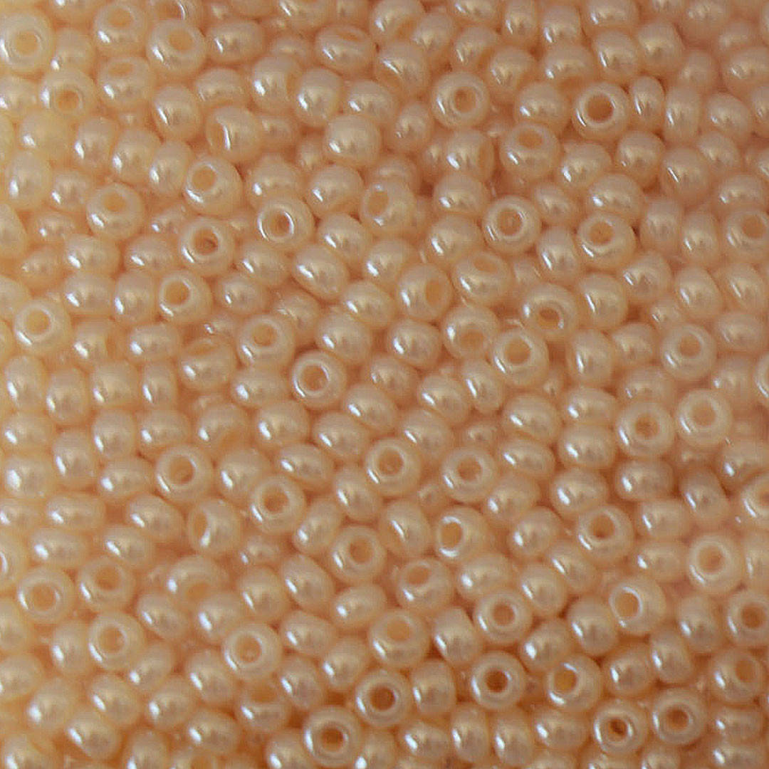 

Бисер Preciosa10, №535-33119/47112, жемчужный, топленое молоко