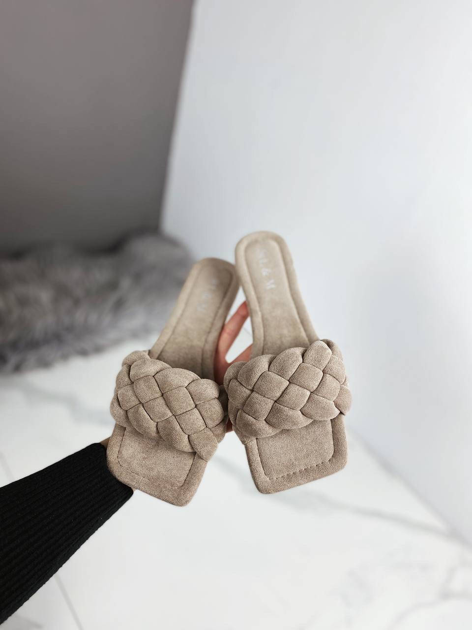 

Шлёпанцы шлепки женские замшевые бежевые 36 37 38 39 40