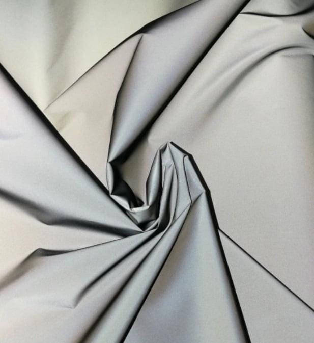 

Плащевка светлоотражающая